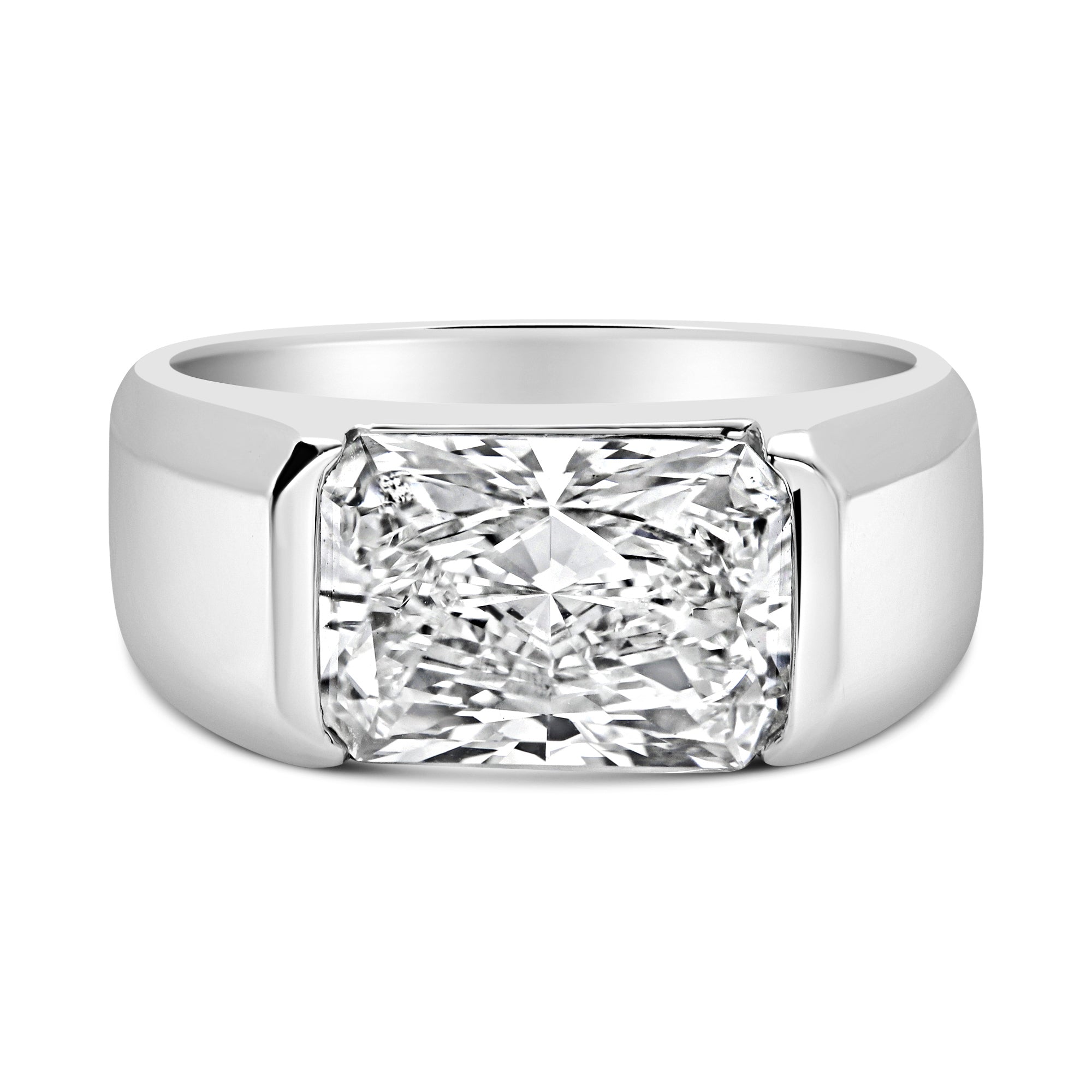 Ring in 14k with 5.41ct. Lab-Grown Diamonds