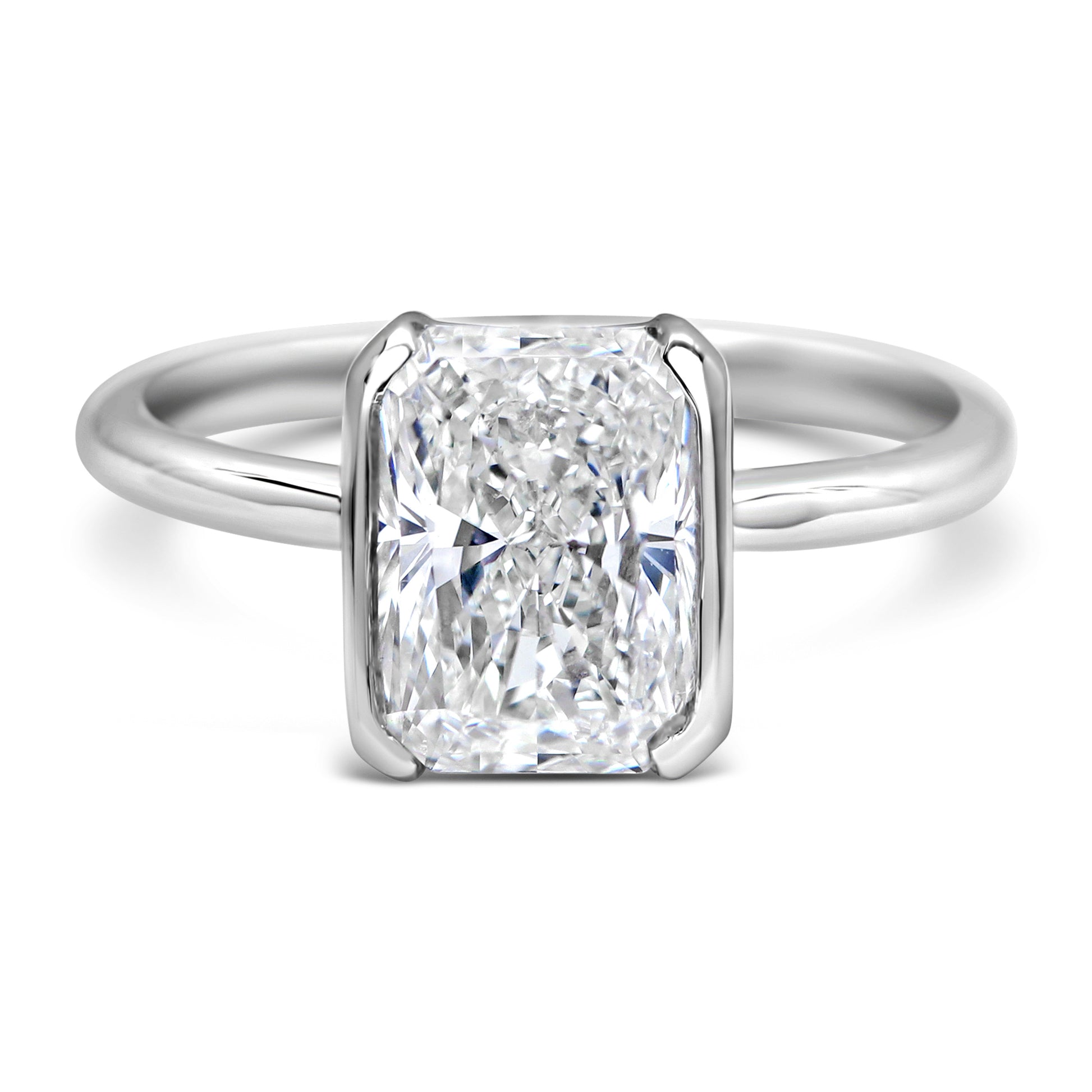 Ring in 14k with 2.50ct. Lab-Grown Diamonds