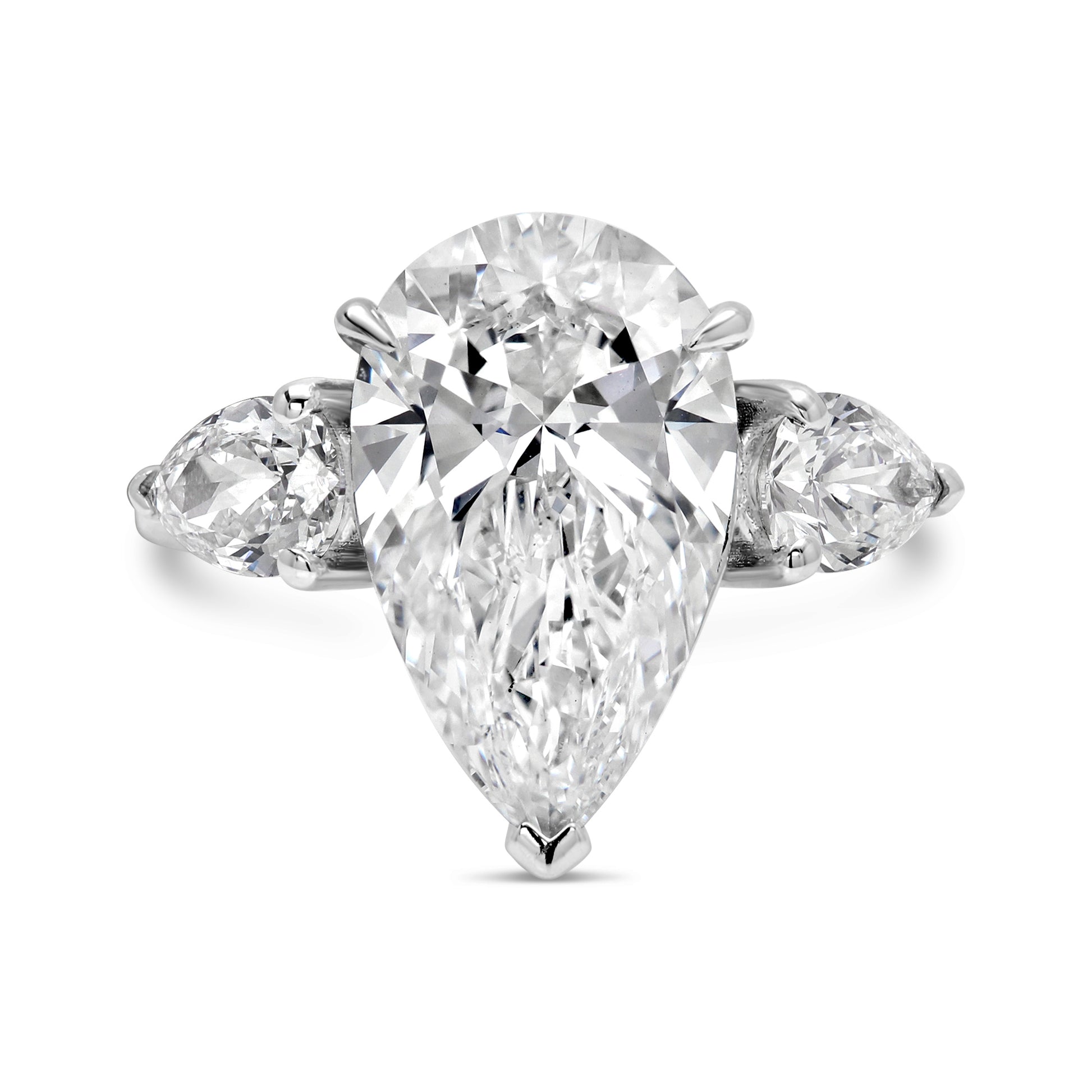 Ring in 14k with 6.77ct Lab-Grown pear Diamonds