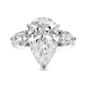 Ring in 14k with 6.77ct Lab-Grown pear Diamonds