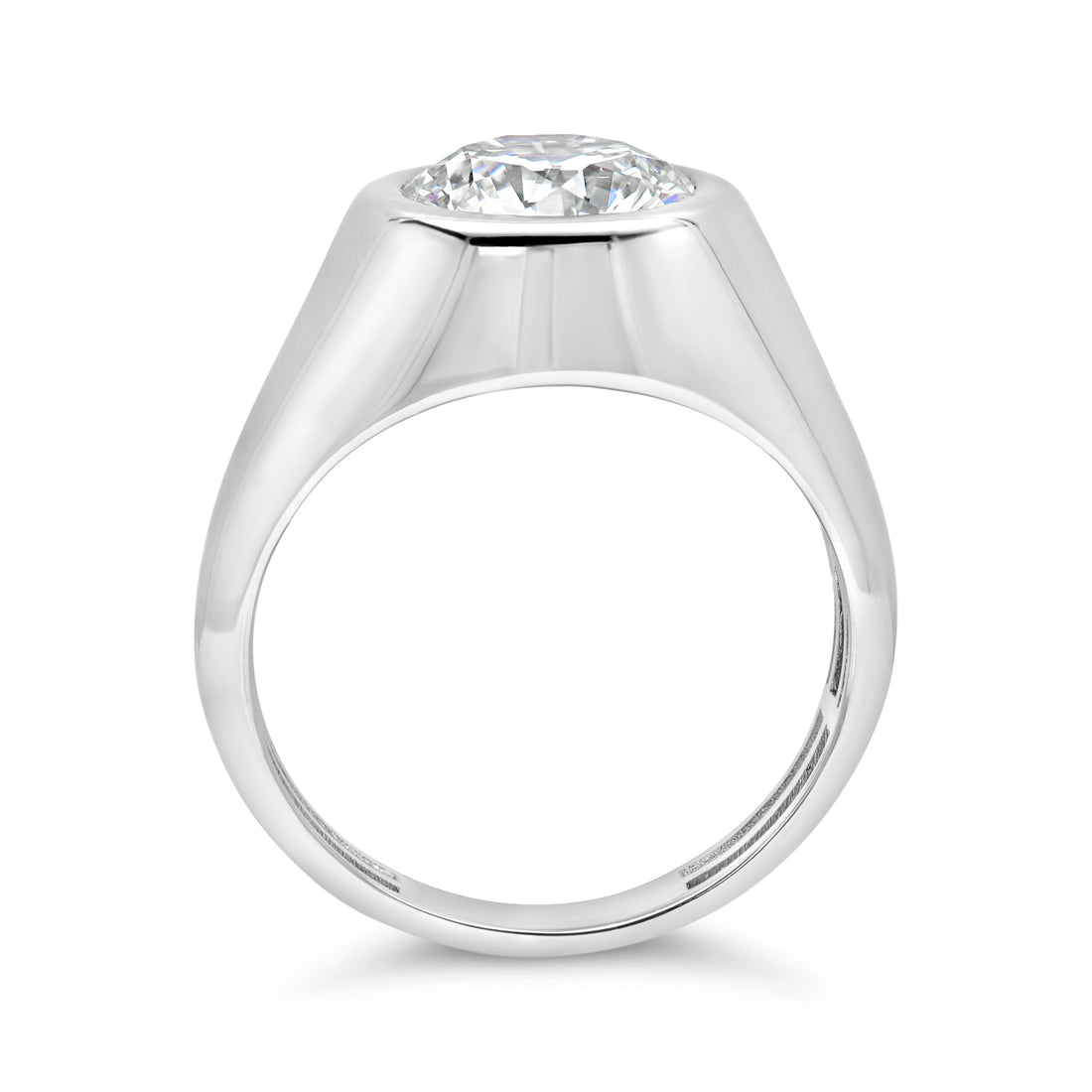 Ring in 18k with 4.25ct Lab-Grown Diamonds